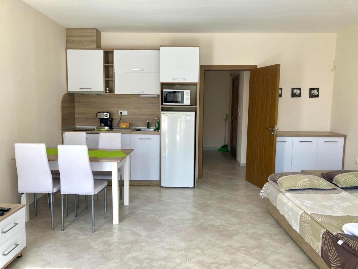 Apartments In Villas Apolon سوزوبول المظهر الخارجي الصورة